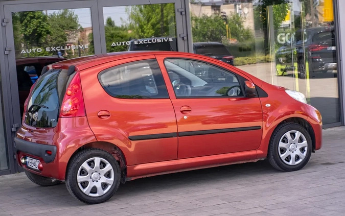 Peugeot 107 cena 14900 przebieg: 46000, rok produkcji 2009 z Sierpc małe 667